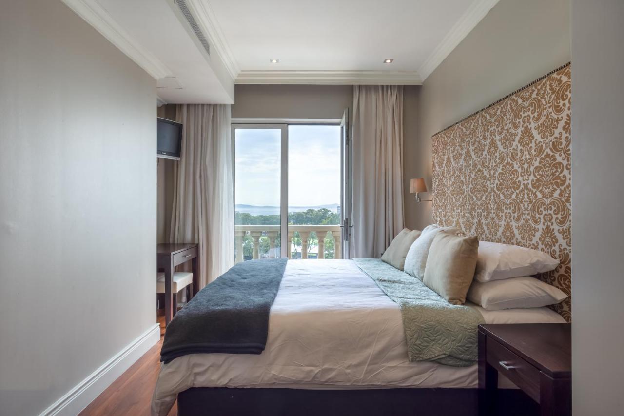 Cape Royale Luxury Apartments By Stay In Luxury Cape Town Exterior photo