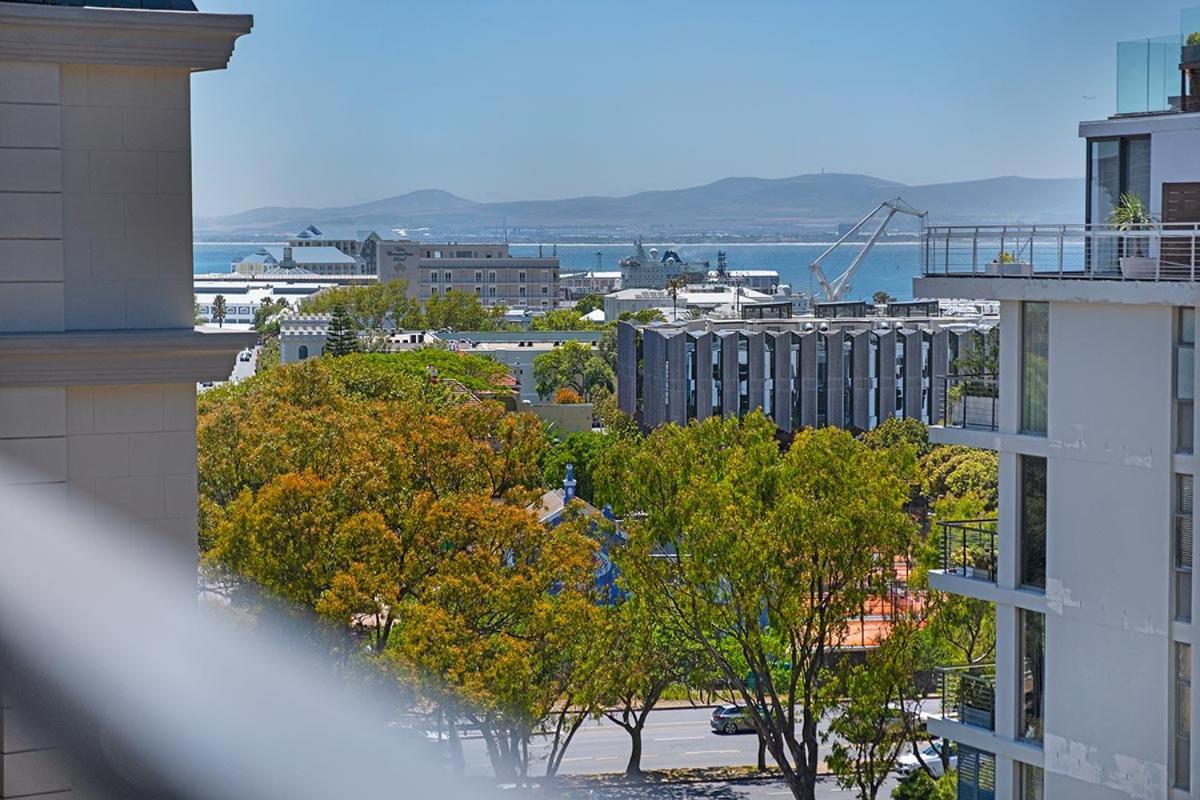 Cape Royale Luxury Apartments By Stay In Luxury Cape Town Exterior photo